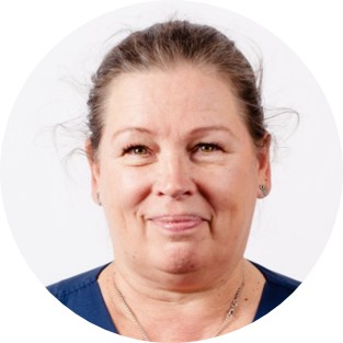 kasvokuva Merja Lahtiola-Penkkalasta